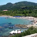 Mansarda Con Vista Piscina Дом отдыха *