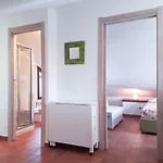 Дом отдыха Mansarda Con Vista Piscina Кампофеличе-ди-Роччелла