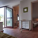 Mansarda Con Vista Piscina * Кампофеличе-ди-Роччелла