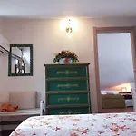 Mansarda Con Vista Piscina Дом отдыха